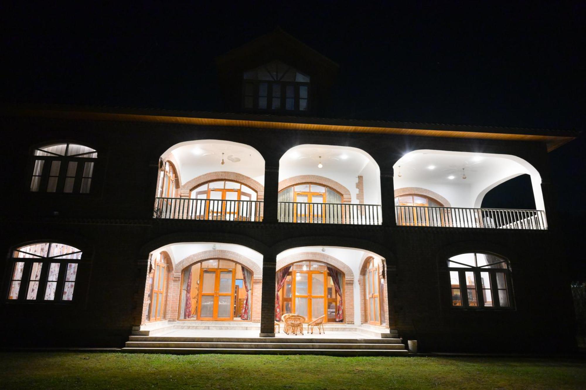 The Country Hills Villa ศรีนาการ์ ภายนอก รูปภาพ